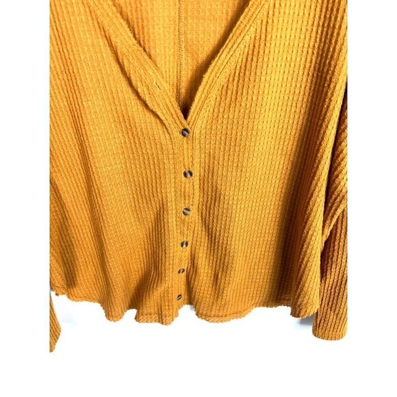 Urban outfitters out from under mustard colored button up thermal - Picture 3 of 10